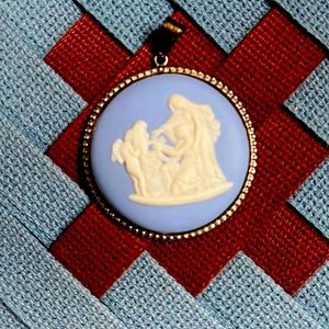Vintage Wedgewood Silver Cameo Pendant